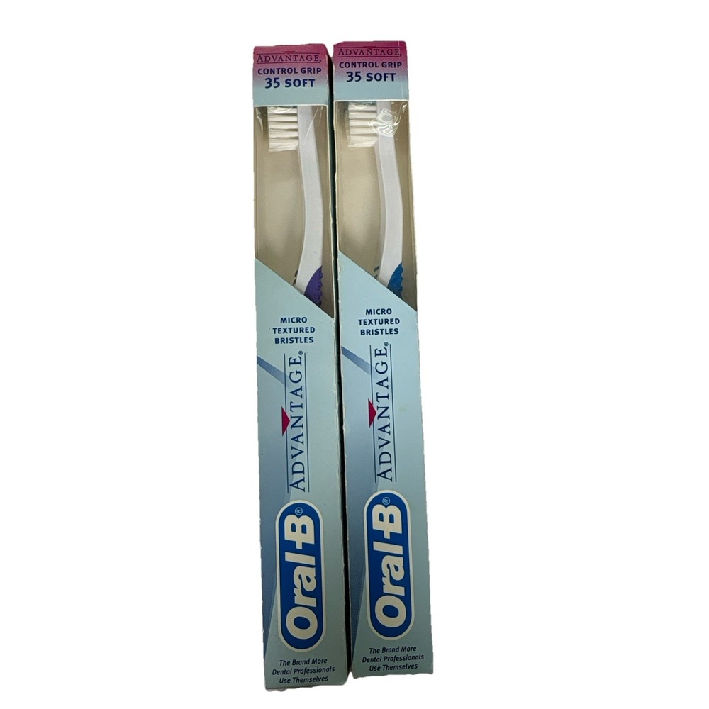 Vintage Oral-B Advantage 35 Soft Toothbrush Lot 2 Made USA 1990s New Old Stock